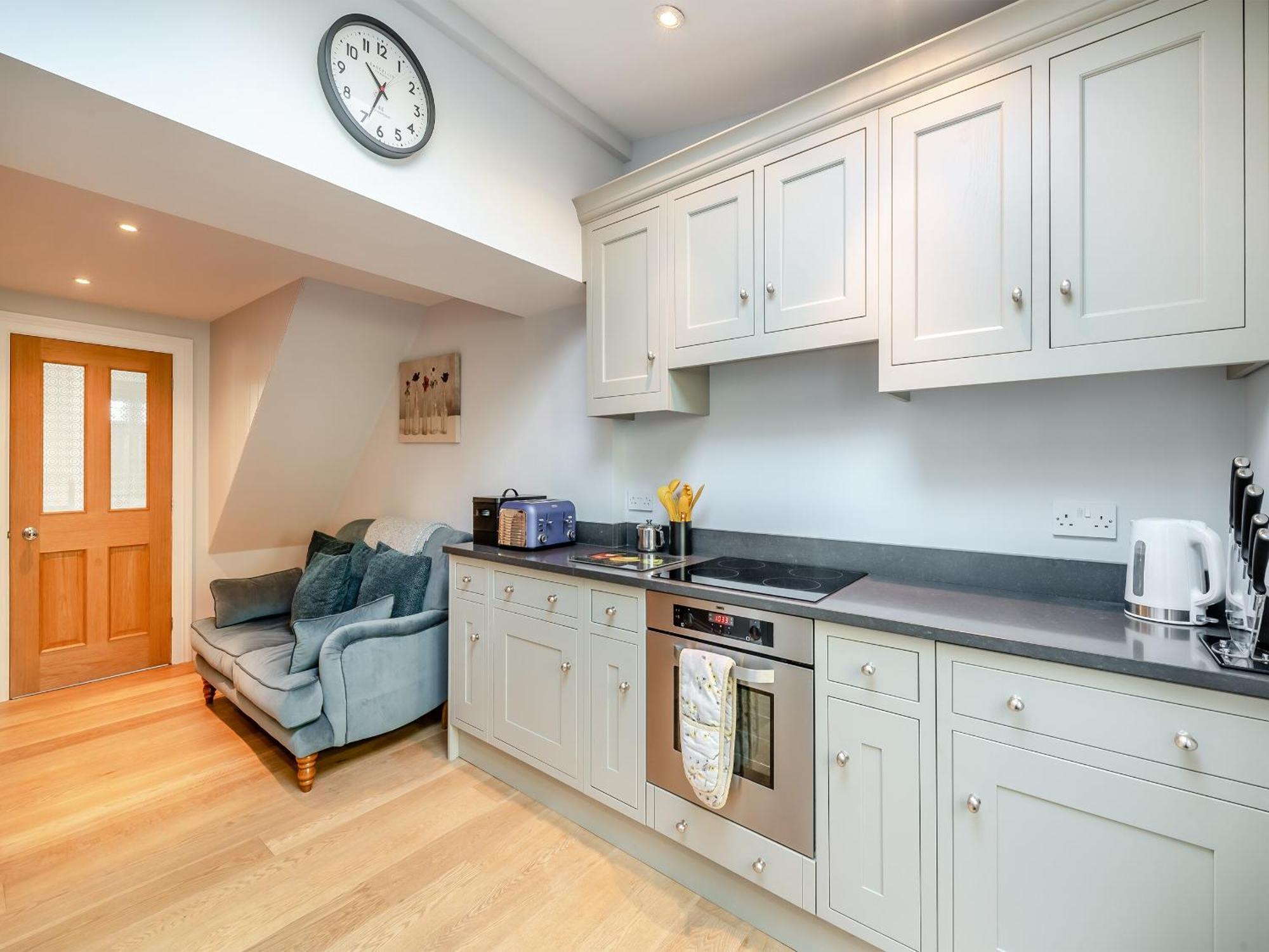 Вилла Ryburn House - Uk43518 Торнтон-Дейл Экстерьер фото